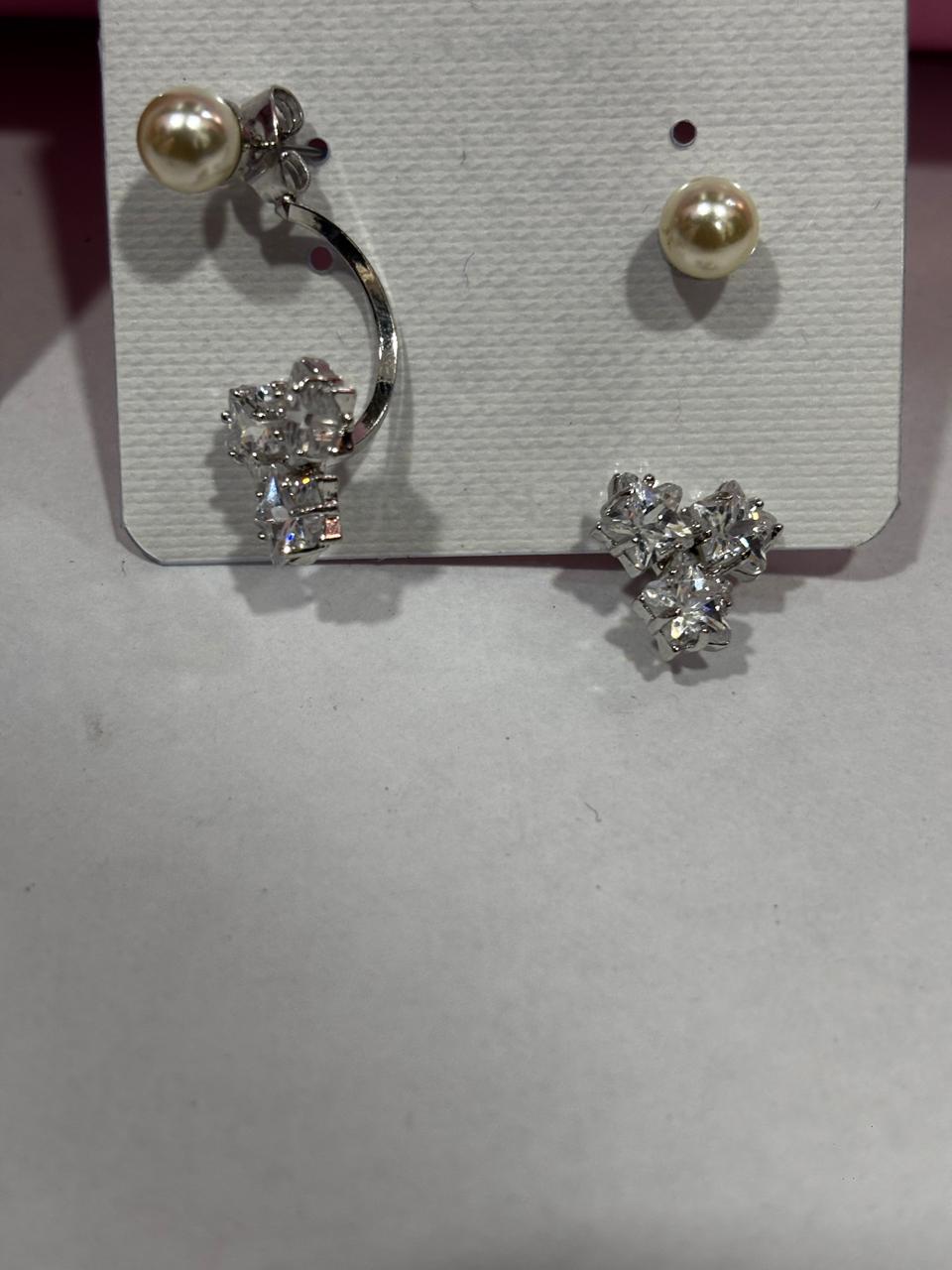 Diwani Diamond Studs with Pearl